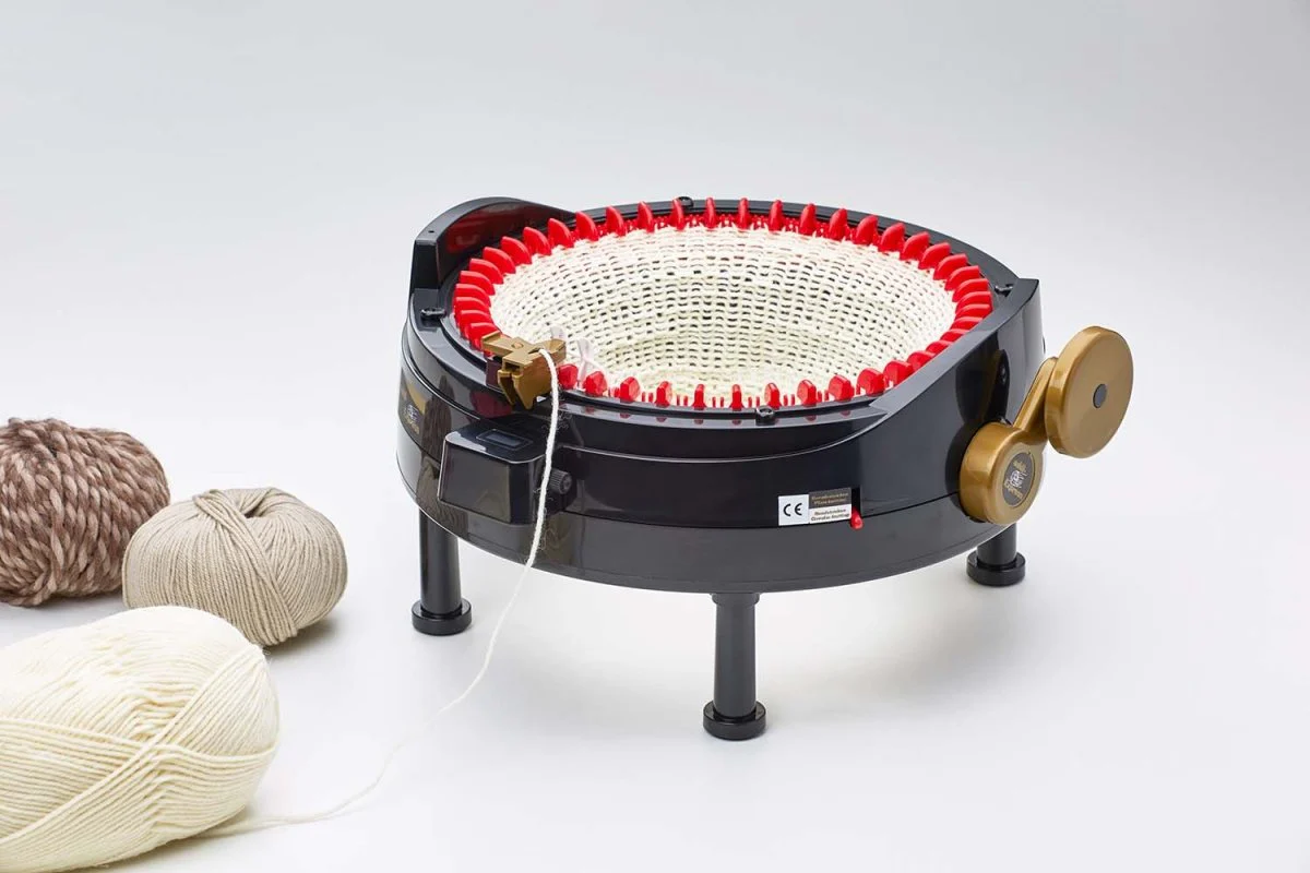 addiExpress King Size Knitting Machine - Create Larger Projects Fast - Image 3