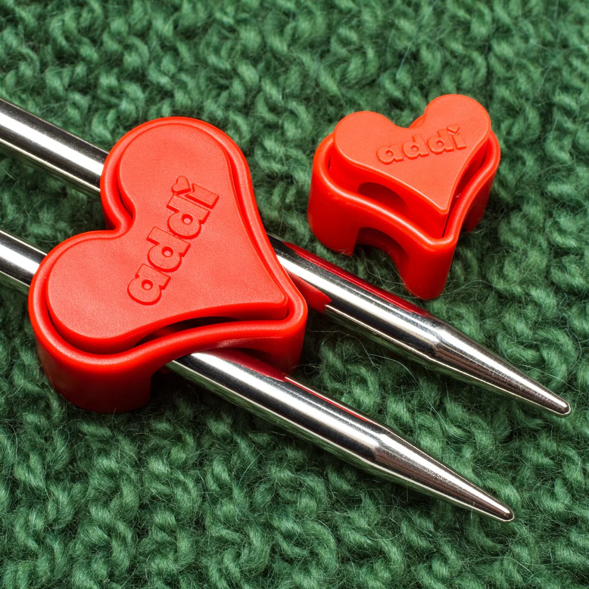 addiToGo Stitch Securing Heart Set - 2-Piece Needle Stoppers for Knitting - Image 3