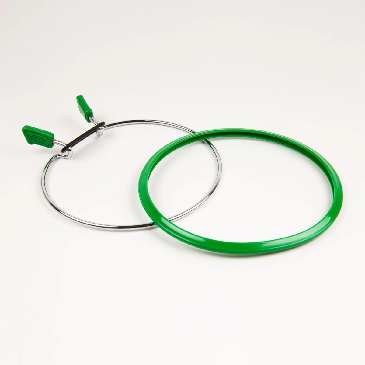 Nurge Spring Tension Hoop for Embroidery or Sewing - Image 13